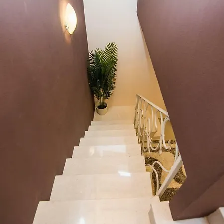 Apartment Old Town House Pakostane